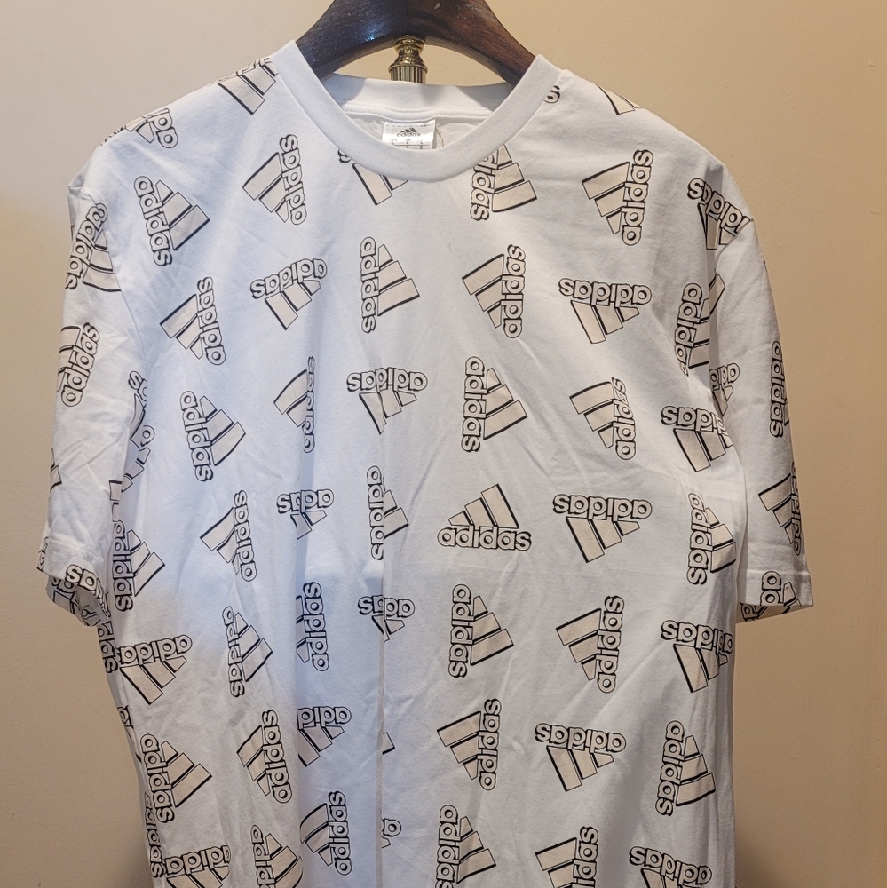 Adidas Essentials Loose Giant Logo T-shirt Size L